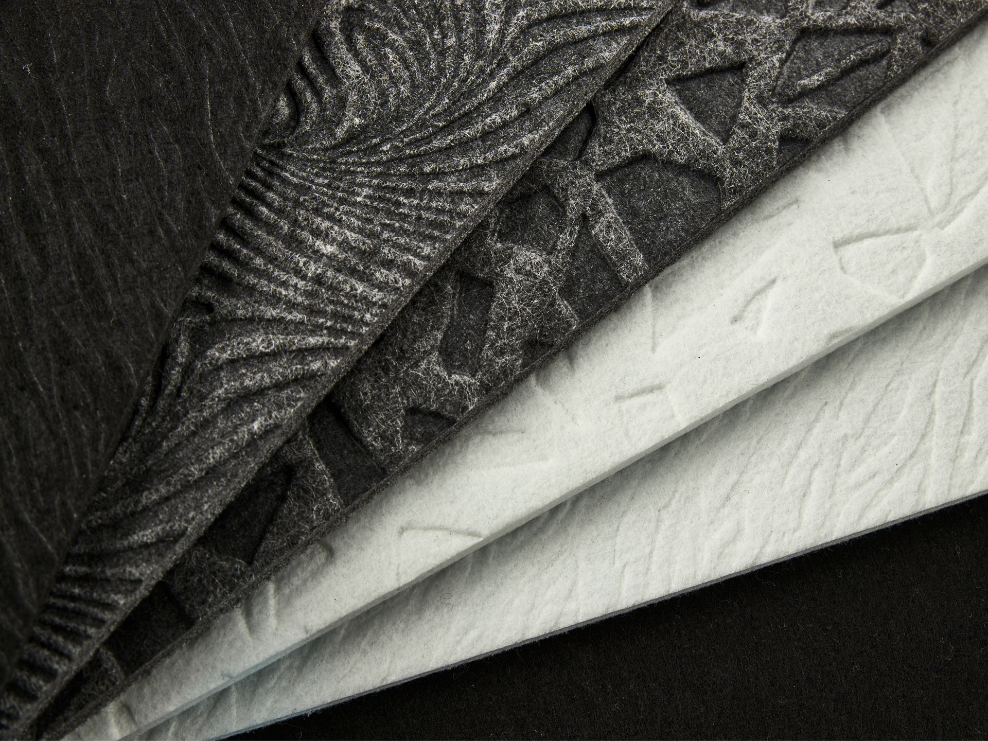 innovations-historyslider-1998-soundtex